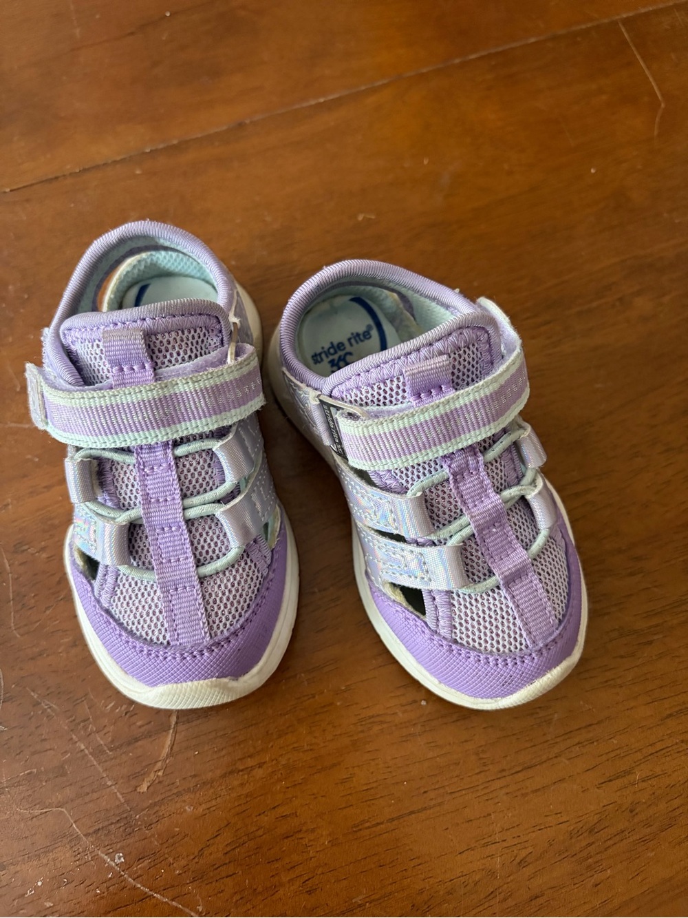 Stride Rite 360: flynn sneaker sandal